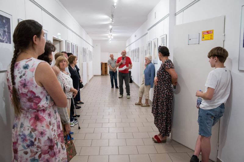 Otwarcie wystawy Nadii Zamorskiej na poddaszu ratusza