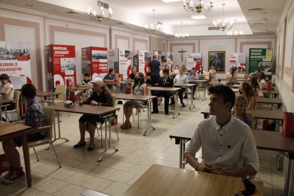 Szacunek i nagroda kwalifikacji do finału Festiwalu dla charakternych